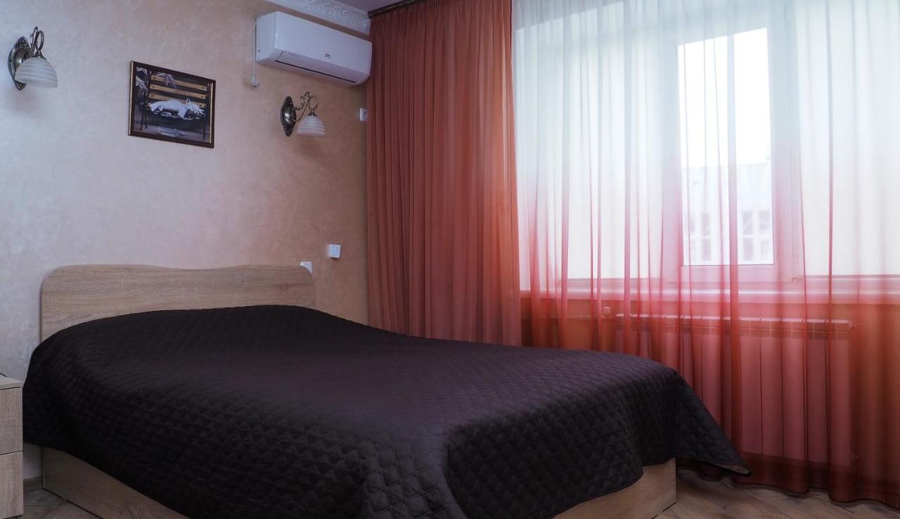 Hotel "Nizhyn" Exterior foto